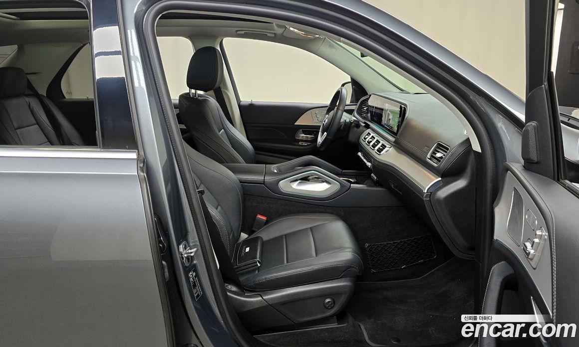 Mercedes Benz GLE-Class GLE300d 4MATIC