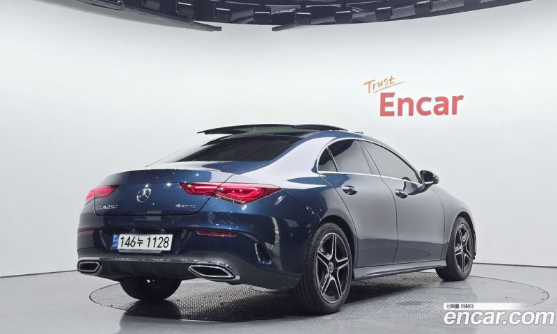 Mercedes Benz CLA-Class CLA250 4MATIC