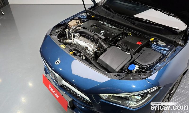 Mercedes Benz CLA-Class CLA250 4MATIC