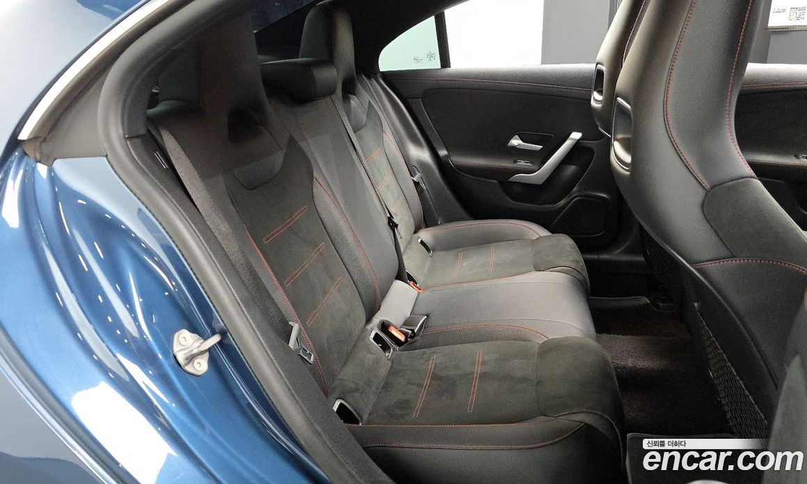 Mercedes Benz CLA-Class CLA250 4MATIC