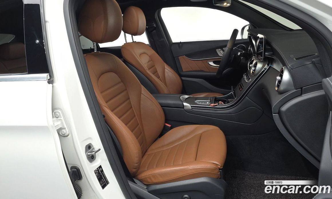 Mercedes Benz GLC-Class GLC300 4MATIC Premium Coupe