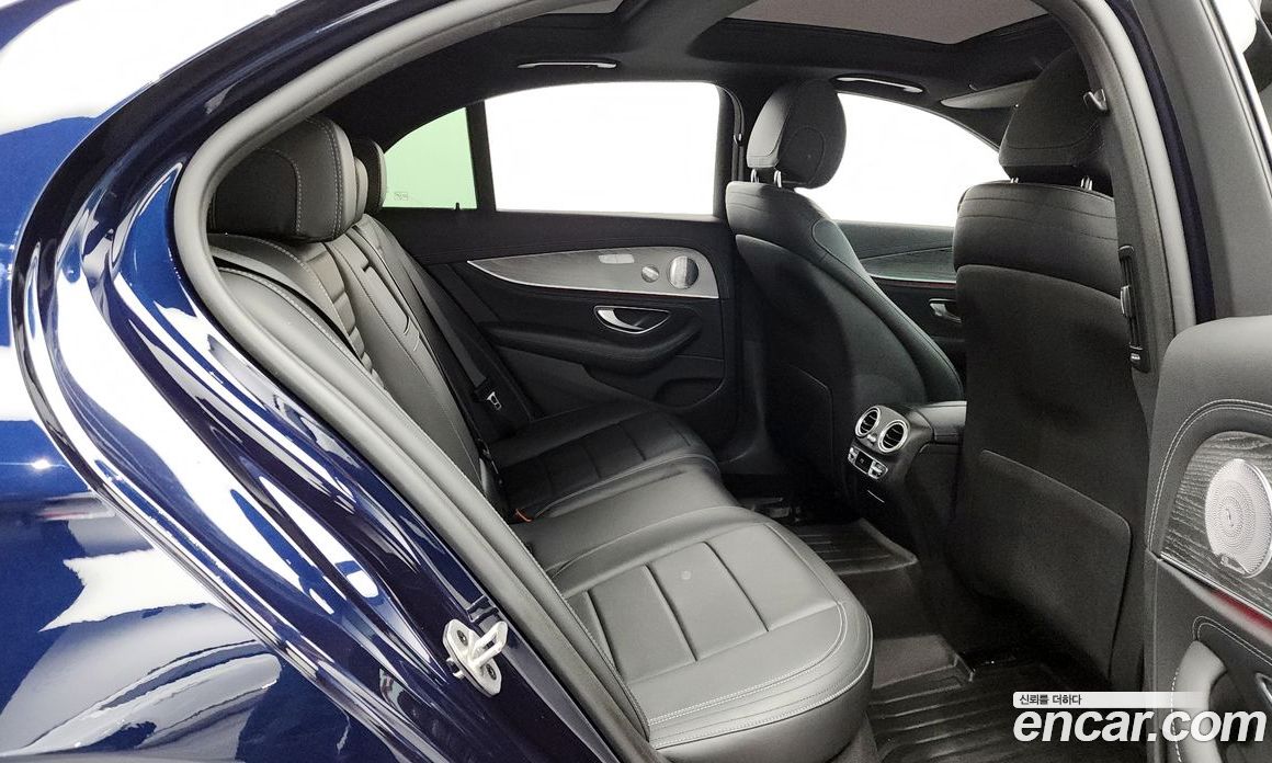 Mercedes Benz E-Class E350 4MATIC AMG Line Edition