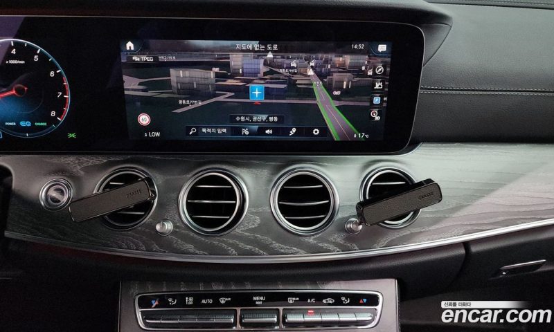 Mercedes Benz E-Class E350 4MATIC AMG Line Edition