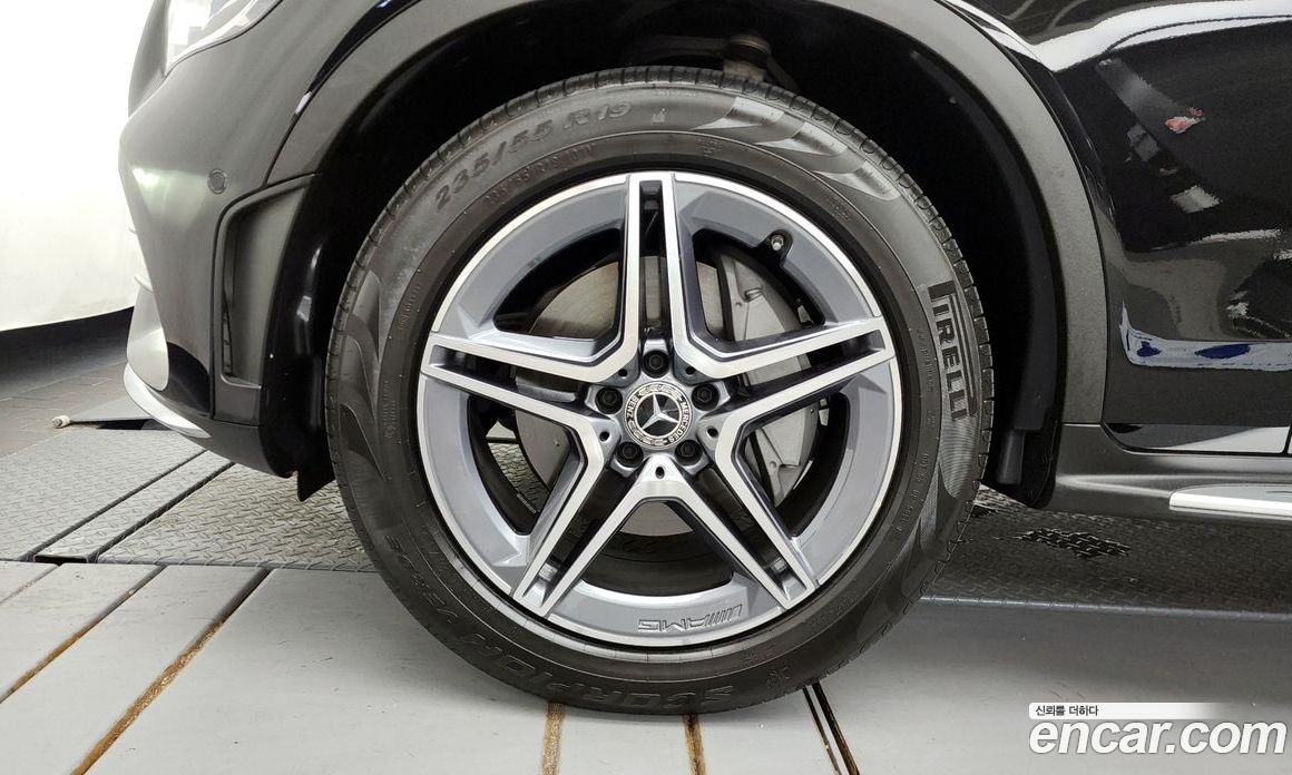Mercedes Benz GLC-Class GLC220 D 4MATIC Coupe