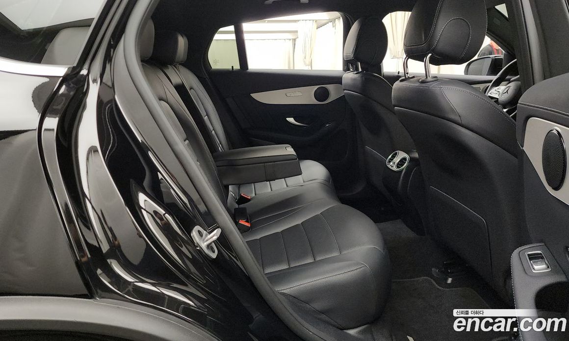 Mercedes Benz GLC-Class GLC220 D 4MATIC Coupe