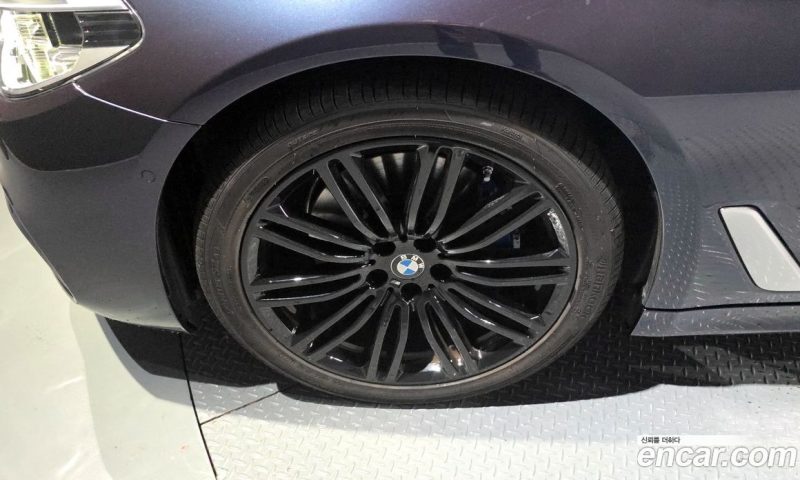 BMW 5-Series i530 M Sport Package Plus