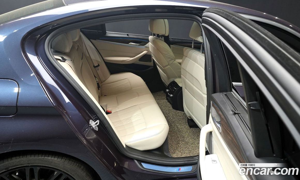 BMW 5-Series i530 M Sport Package Plus
