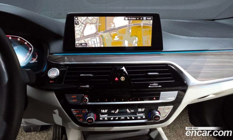 BMW 5-Series i530 M Sport Package Plus