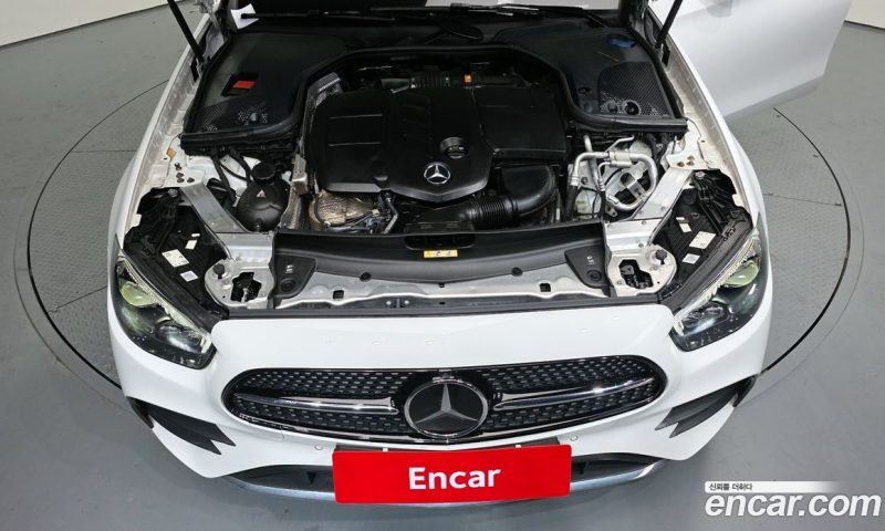 Mercedes Benz E-Class E220d 4MATIC AMG Line