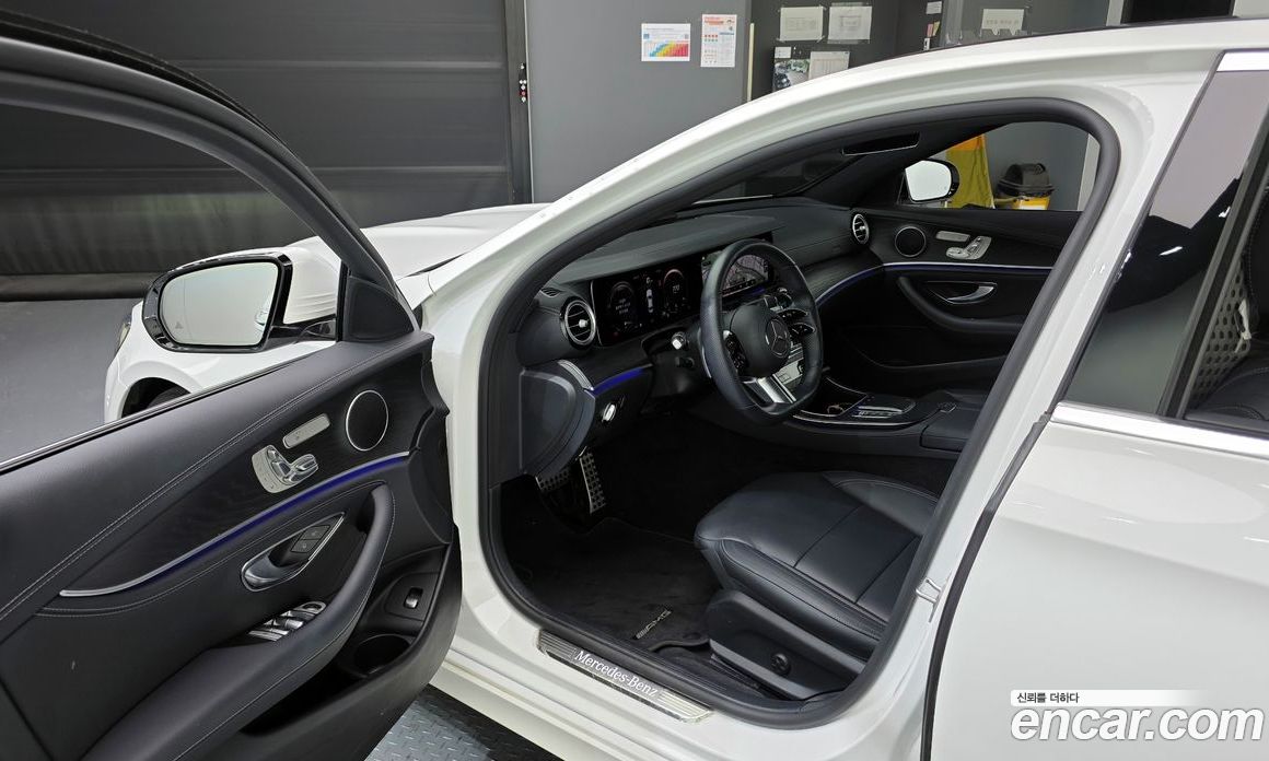Mercedes Benz E-Class E220d 4MATIC AMG Line