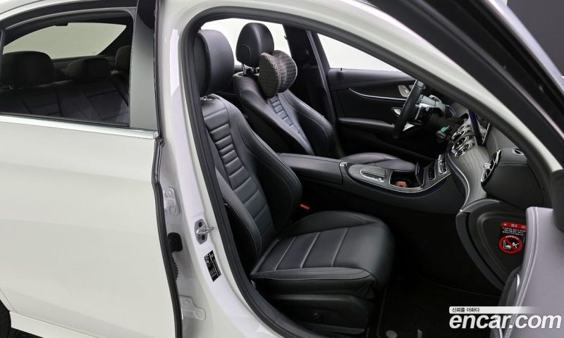 Mercedes Benz E-Class E220d 4MATIC AMG Line
