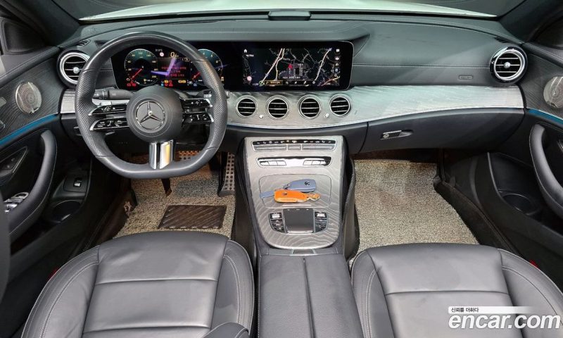 Mercedes Benz E-Class E350 4MATIC AMG Line