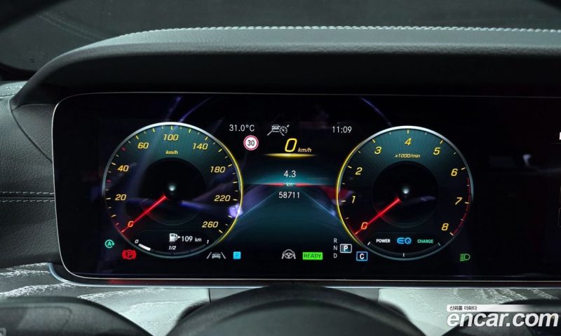 Mercedes Benz E-Class E350 4MATIC AMG Line