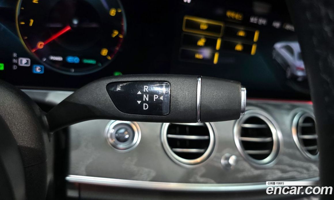 Mercedes Benz E-Class E350 4MATIC AMG Line