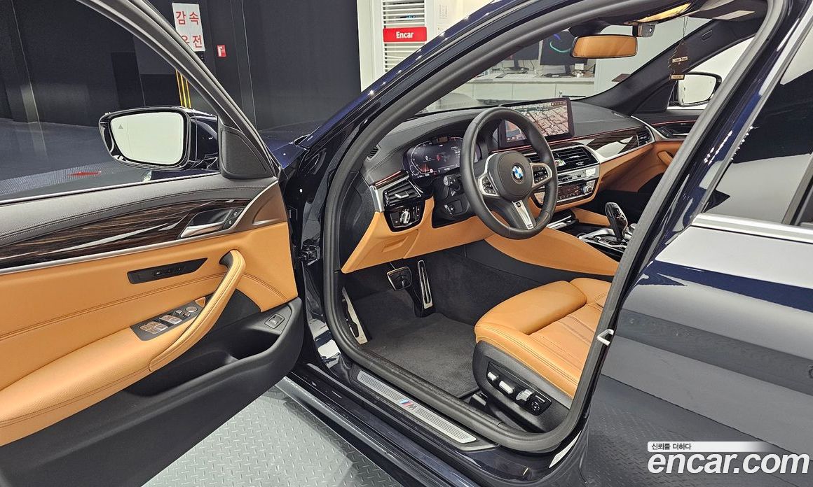BMW 5-Series i520 M Sport
