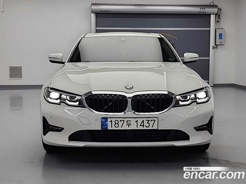 BMW 3-Series i320