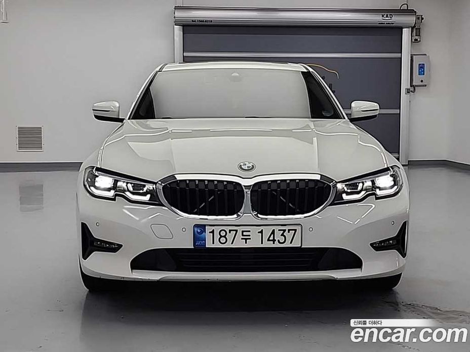 BMW 3-Series i320