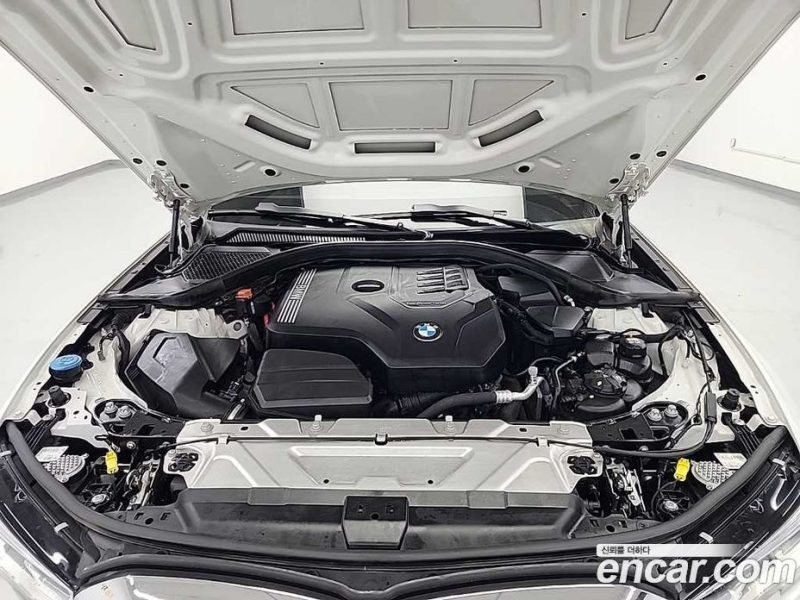 BMW 3-Series i320