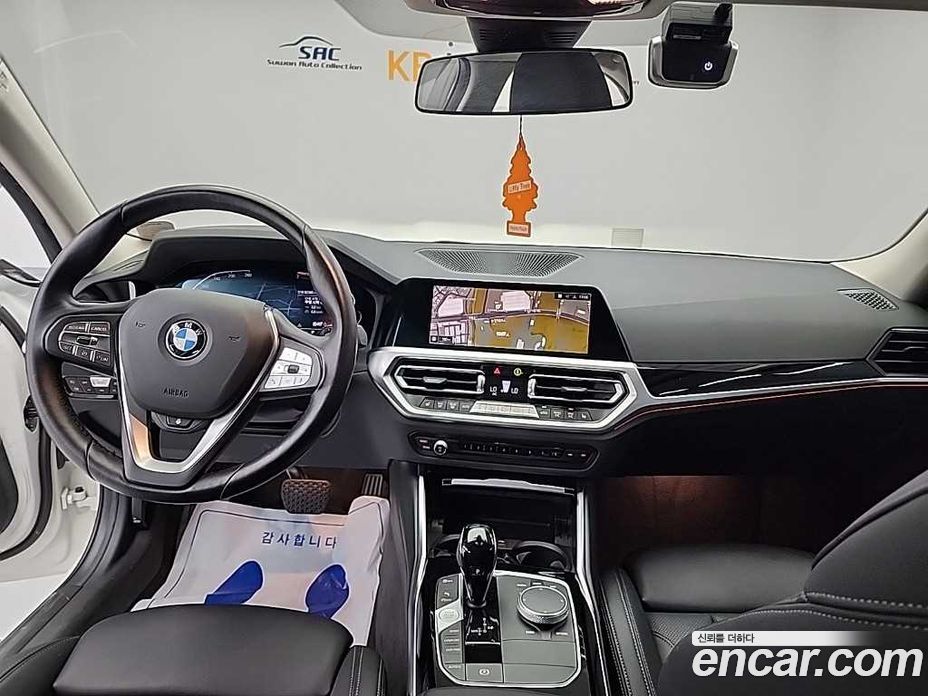 BMW 3-Series i320