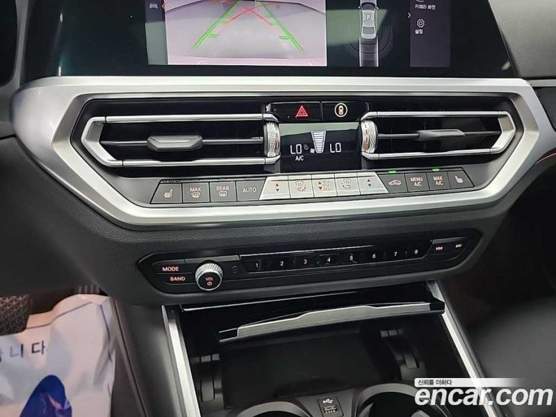 BMW 3-Series i320