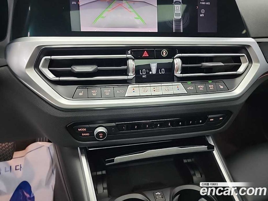 BMW 3-Series i320