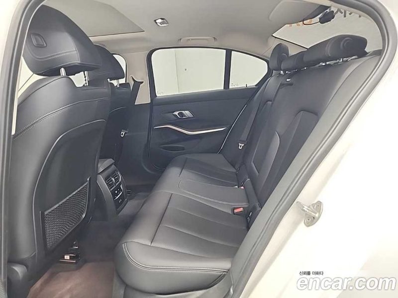 BMW 3-Series i320