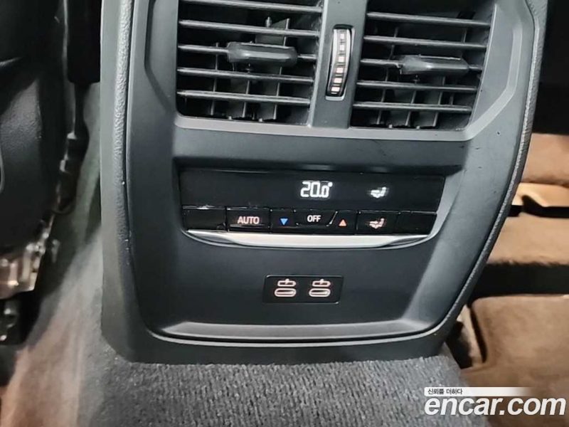 BMW 3-Series i320