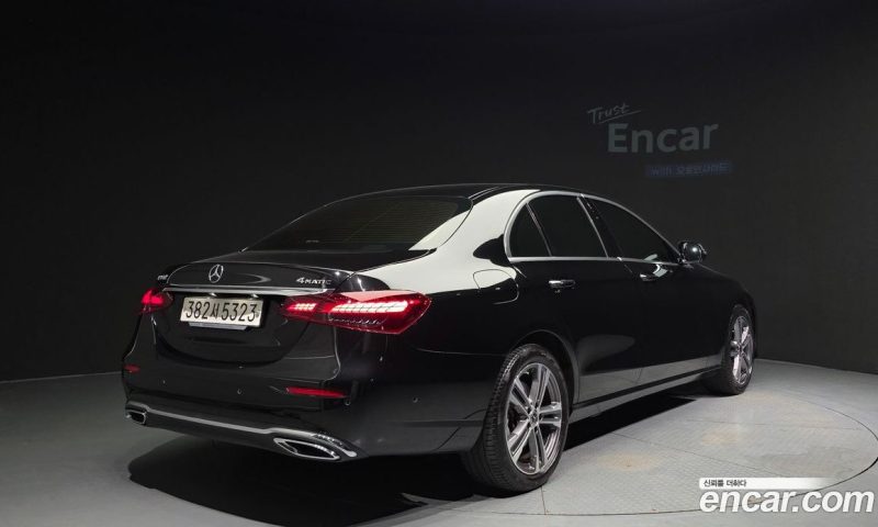 Mercedes Benz E-Class E350 4MATIC Avantgarde