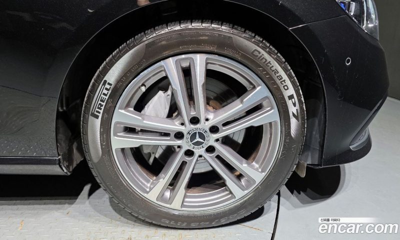 Mercedes Benz E-Class E350 4MATIC Avantgarde