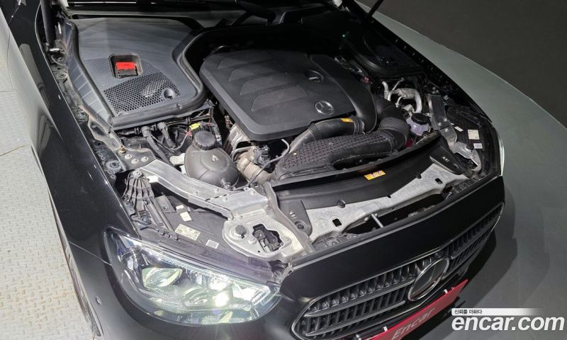 Mercedes Benz E-Class E350 4MATIC Avantgarde