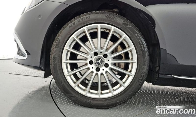 Mercedes Benz E-Class E250 Exclusive