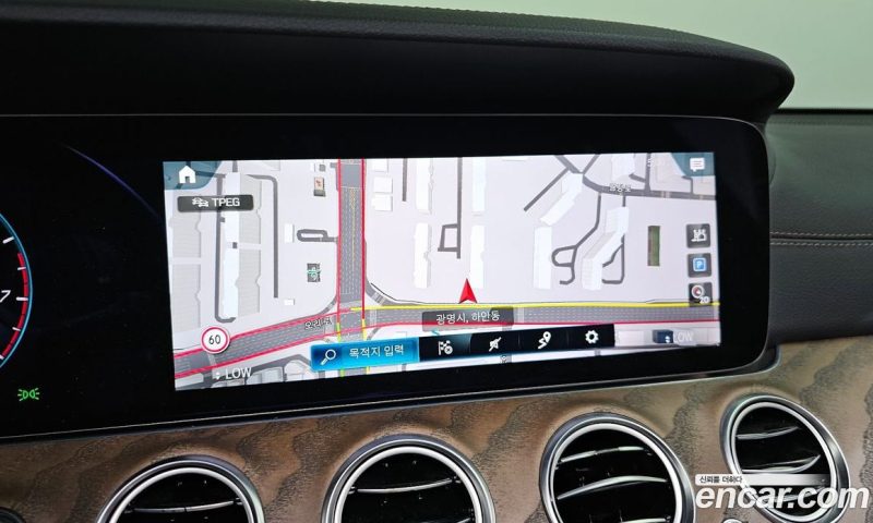 Mercedes Benz E-Class E250 Exclusive