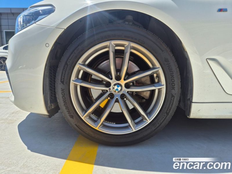 BMW 5-Series i520 M Sport