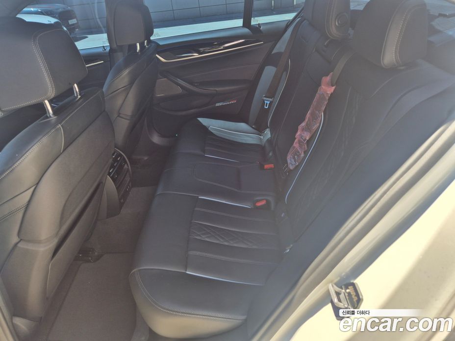 BMW 5-Series i520 M Sport