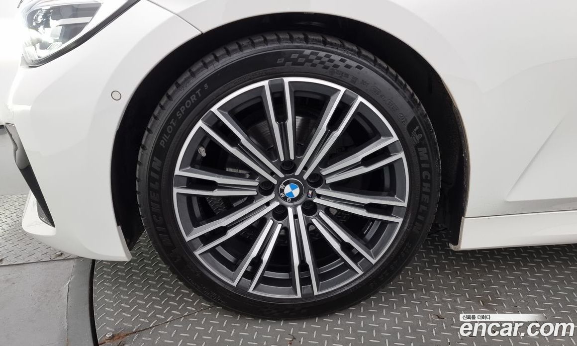 BMW 3-Series i320 M Sport