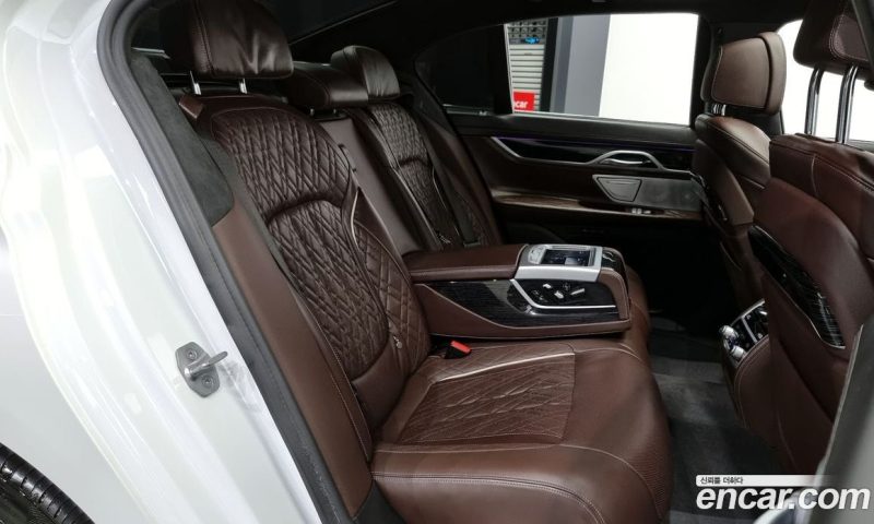 BMW 7-Series 730D xDrive M Sport