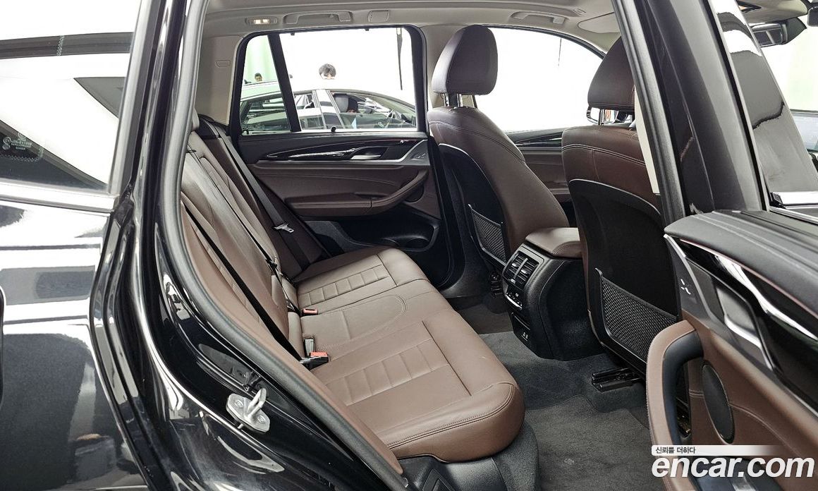 BMW X3 xDrive i20 Luxury