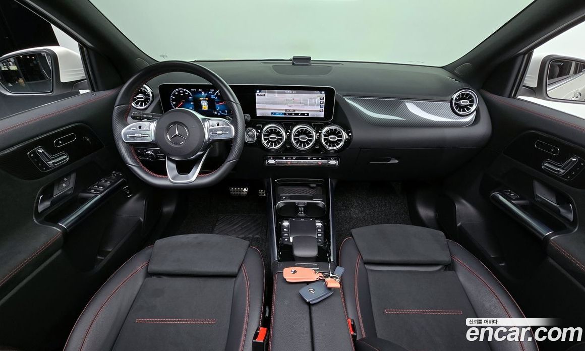 Mercedes Benz GLA-Class GLA250 4MATIC