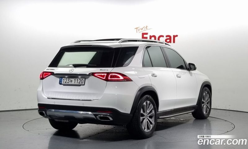 Mercedes Benz GLE-Class GLE300d 4MATIC