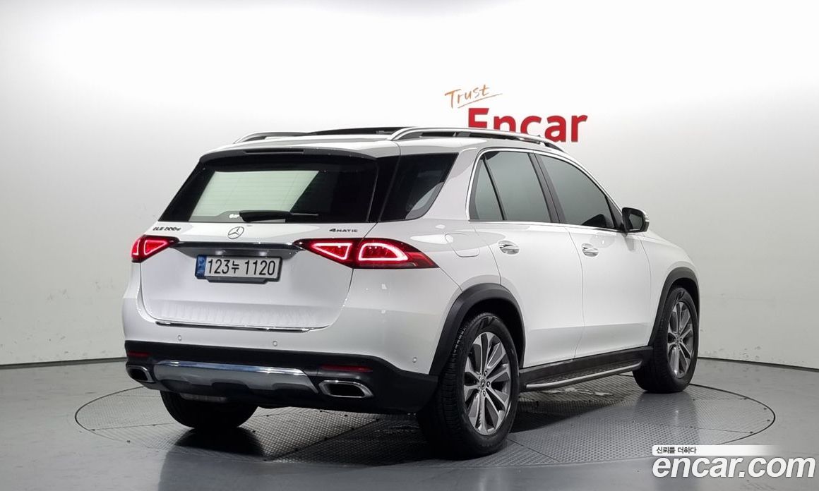 Mercedes Benz GLE-Class GLE300d 4MATIC