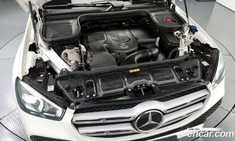 Mercedes Benz GLE-Class GLE300d 4MATIC