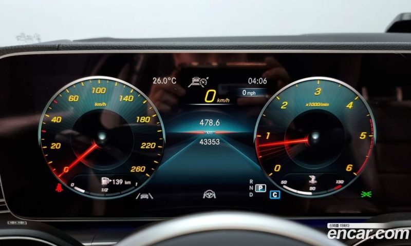Mercedes Benz GLE-Class GLE300d 4MATIC