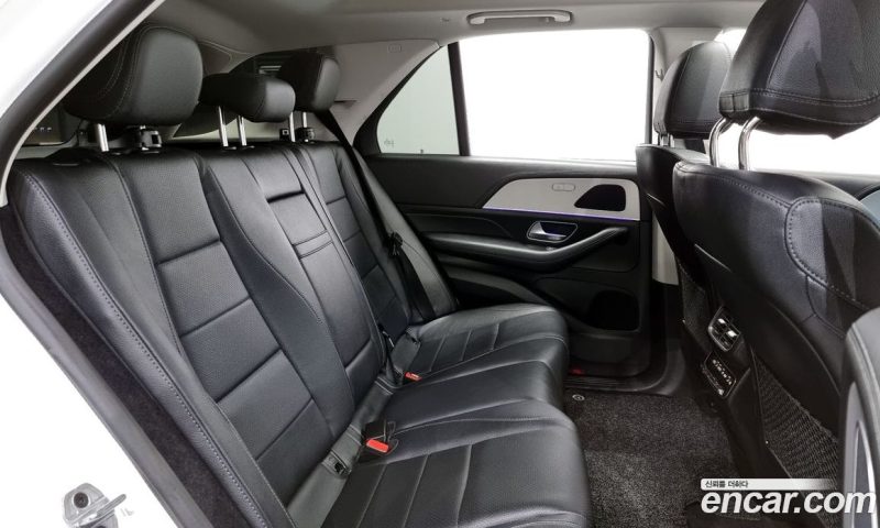 Mercedes Benz GLE-Class GLE300d 4MATIC