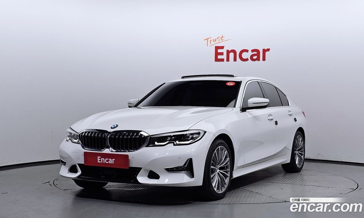 BMW 3-Series i320 Luxury
