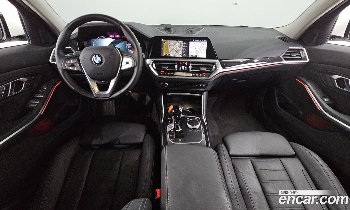 BMW 3-Series i320 Luxury