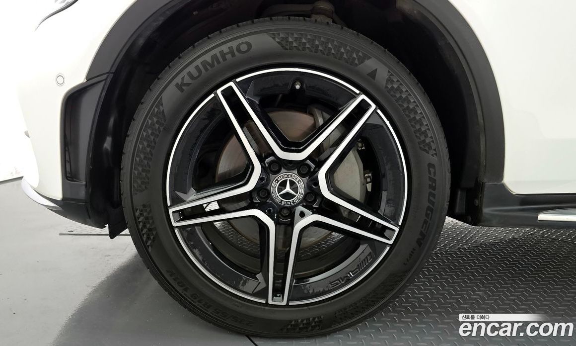 Mercedes Benz GLC-Class GLC300 4MATIC Premium Coupe