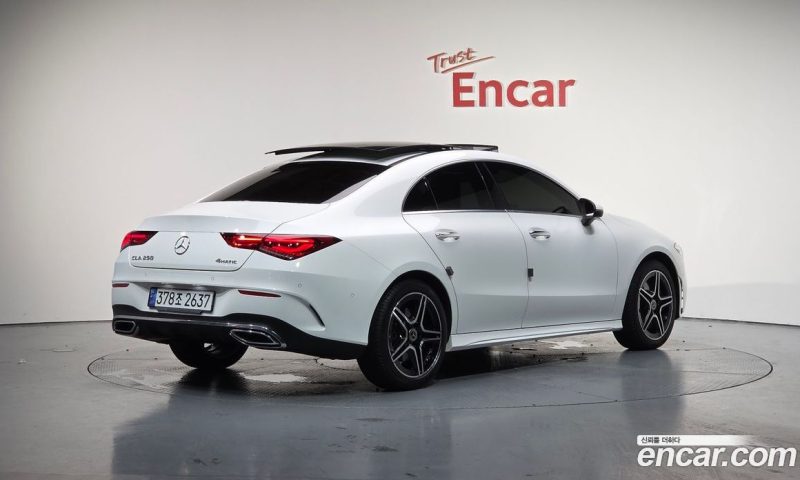 Mercedes Benz CLA-Class CLA250 4MATIC