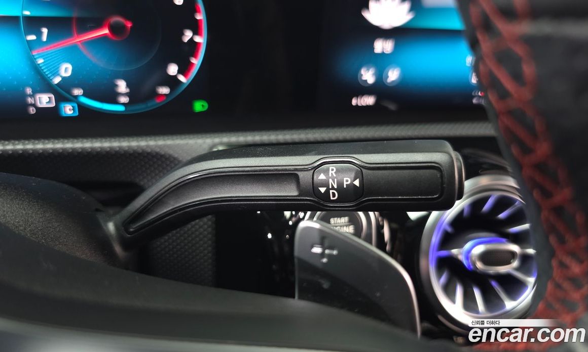 Mercedes Benz CLA-Class CLA250 4MATIC