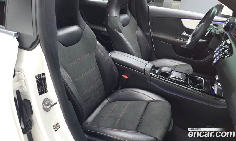 Mercedes Benz CLA-Class CLA250 4MATIC