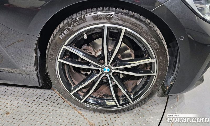 BMW 3-Series i320 M Sport